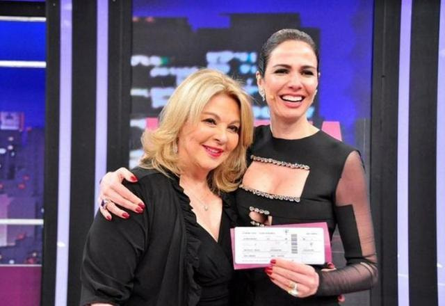 Vera Gimenez e Luciana Gimenez em programa de TV