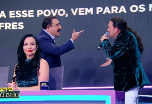 Rhenata Schmidt, Ratinho e Marquito durante o programa.