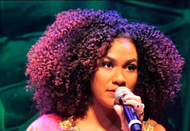 A cantora Mariane de Castro