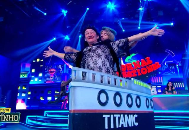 Ratinho, como Rose do Titanic, recria cena famosa no Programa do Ratinho