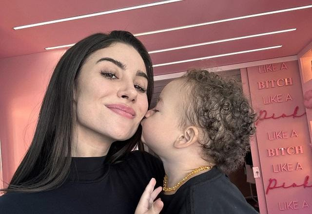 Bianca Andrade com o filho