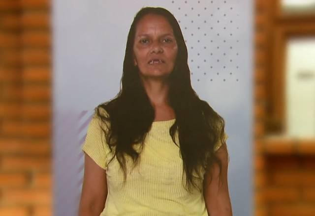 Cláudia no Programa Eliana antes da transformação