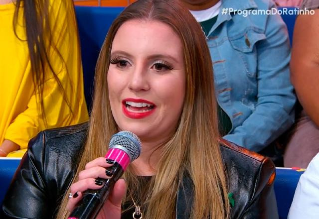 Bianca Campos no palco do Gol Show.