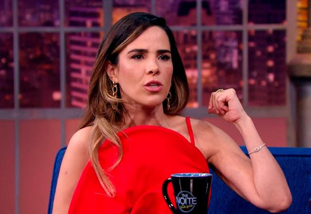 Wanessa Camargo no palco do The Noite.