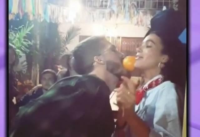 João Guilherme e Bruna Marquezine durante dança da laranja