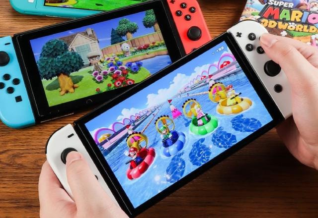 Imagem promocional do Nintendo Switch e Nintendo Switch OLED