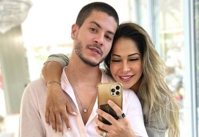 Maíra Cardi e Arthur Aguiar