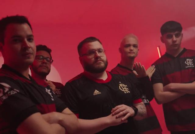 Foto da equipe de Counter-Strike do Flamengo Medellin