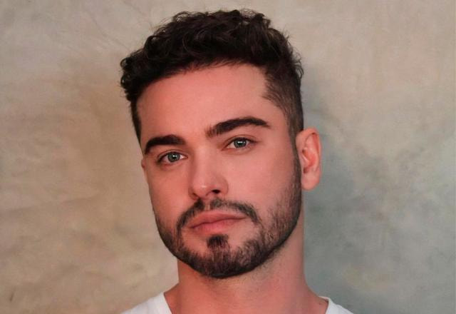 O ator Sidney Sampaio