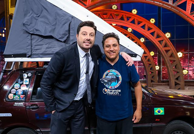 Danilo Gentili e Luiz Torelli no The Noite.