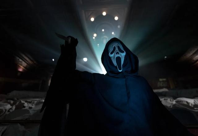 Imagem promocional de Ghostface em Pânico 6