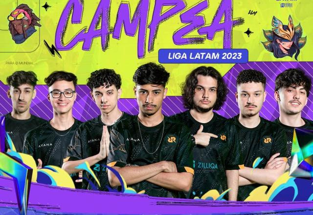 Equipe da RRQ Campeã da Liga LATAM 2023