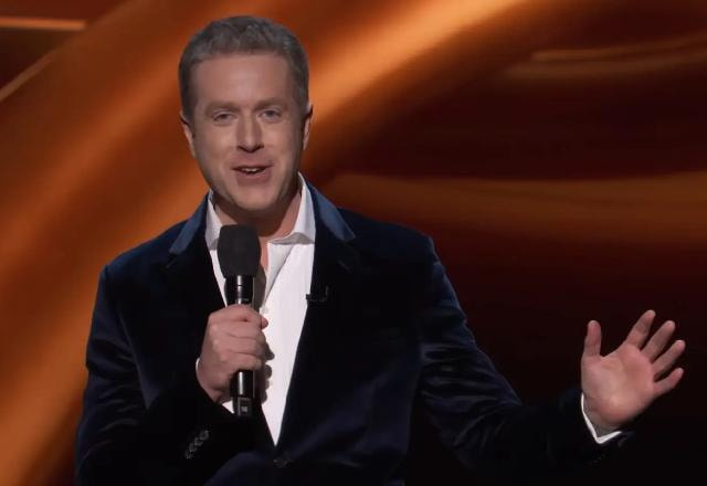 Foto de Geoff Keighley no The Game Awards 2023