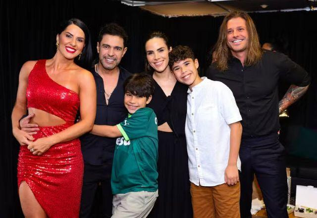 Foto da família Camargo junta