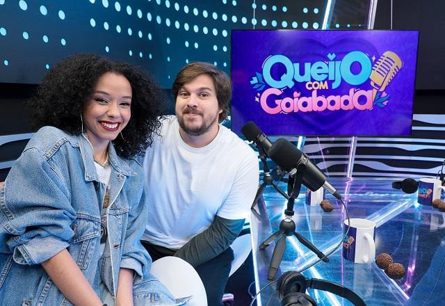 Ana Zimerman, Nicholas Torres, Beatriz Oliveira e Lucas Salles no Queijo com Goiabada