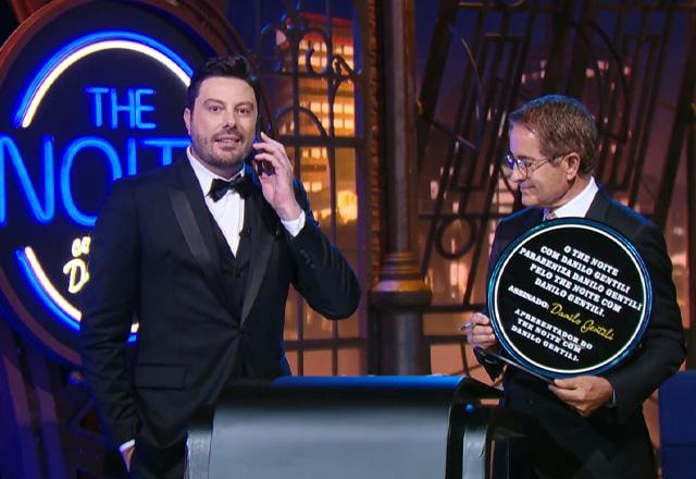 Danilo Gentili e Carlos Tramontina durante o The Noite.