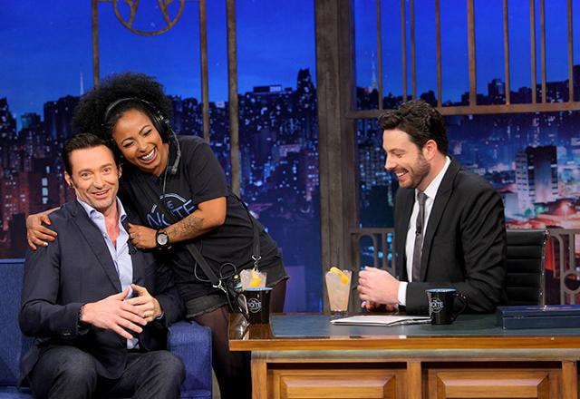 Hugh Jackman, Juliana Oliveira e Danilo Gentili durante o The Noite.