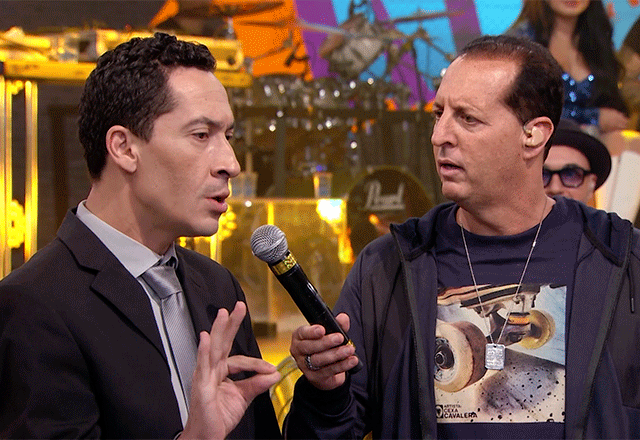 benja conversando com um advogado