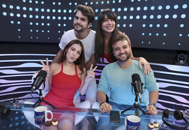 Ciro Sales, Lis Luciddi, Ana Zimerman e Nicholas Torres no Queijo com Goiabada