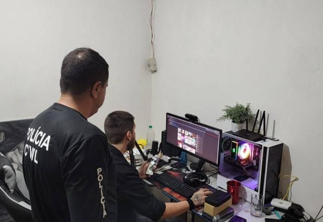 Polícia