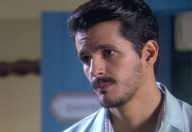 Dr. André