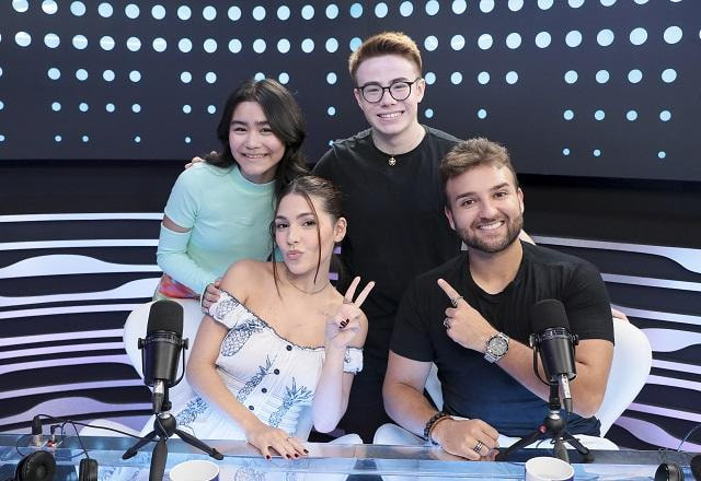 Matheus Ueta, Zaira Harue, Ana Zimerman e Nicholas Torres no Queijo com Goiabada