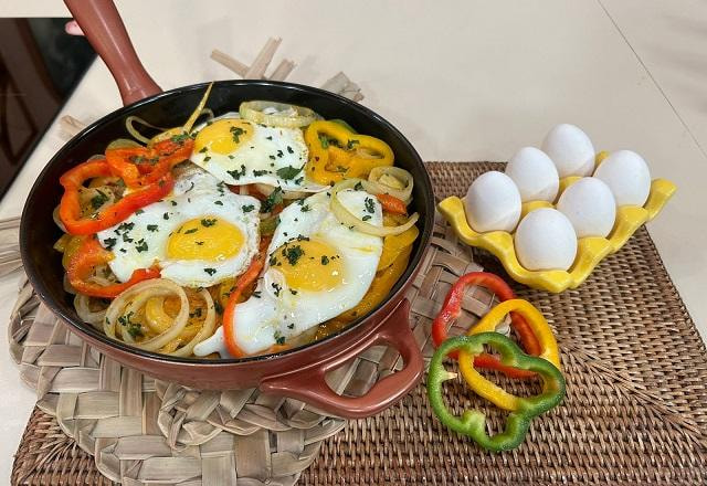 Moqueca de ovos