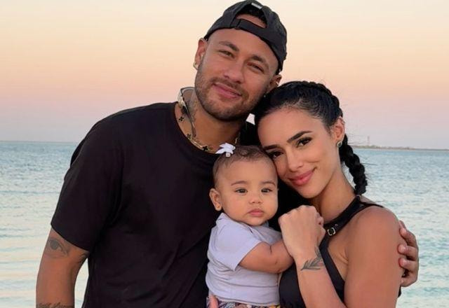 Bruna Biancardi, Neymar e Mavie em foto