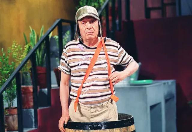 Chaves em seu famoso barril