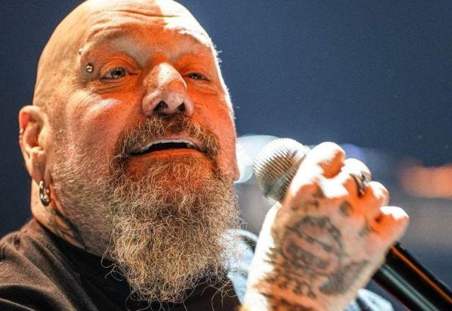 Paul Di'Anno cantando