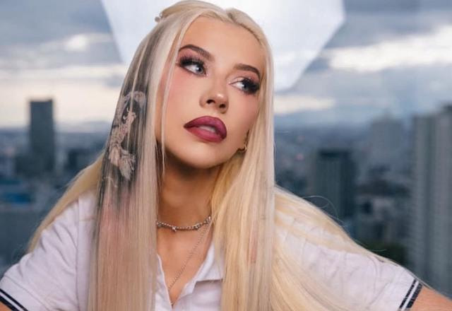 Foto de Christina Aguilera jovem, no inicio da carreira
