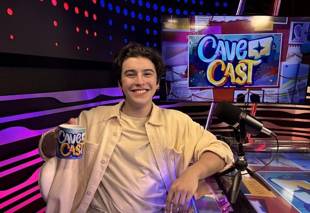 Henrique Sganzerla, Nicholas Torres e Laura Castro no CaveCast