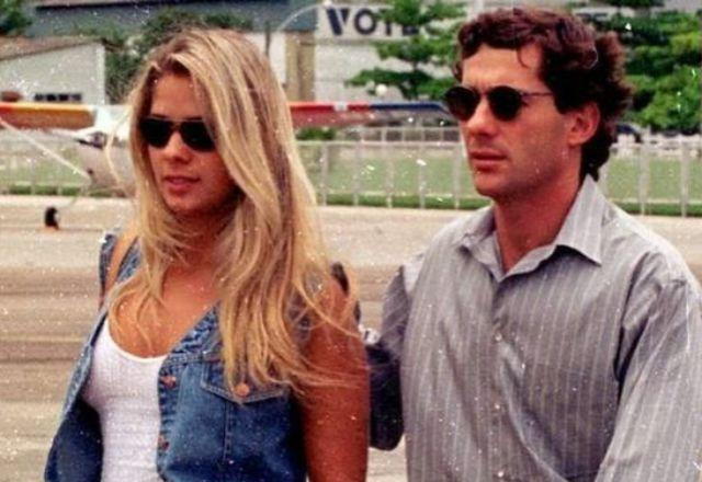 Adriane Galisteu expõe carta da mãe após a perda de Ayrton Senna