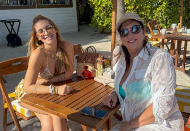 Virginia Fonseca posa ao lado mãe em viagem de luxo