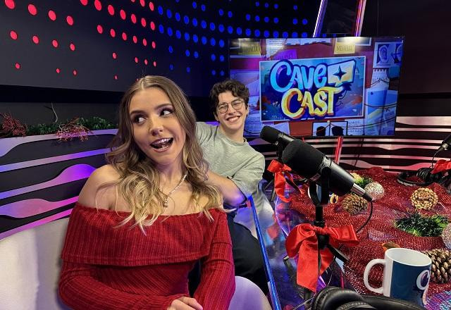 Giu Nassa, Henrique Sganzerla, Nicholas Torres e Laura Castro no CaveCast