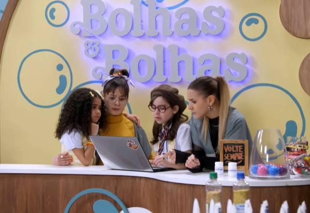 Manu, Betina, Isadora e Cristina no Pet Shop Bolhas e Bolhas