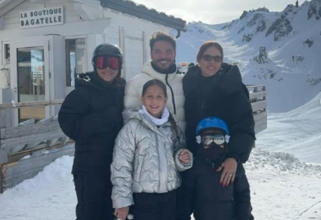 Wesley Safadão curte férias nos Alpes Franceses com a família