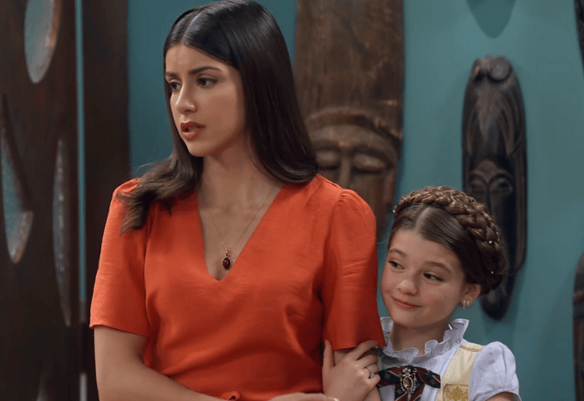 Pilar e Lavínia antes da competição literária