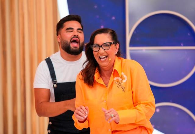 Lucas Guedez e Margareth no palco do Sabadou com Virginia.