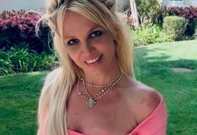 Britney Spears posa para foto.