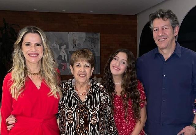 SBT TV | Ingrid Guimarães comunica falecimento da sogra e lamenta perda