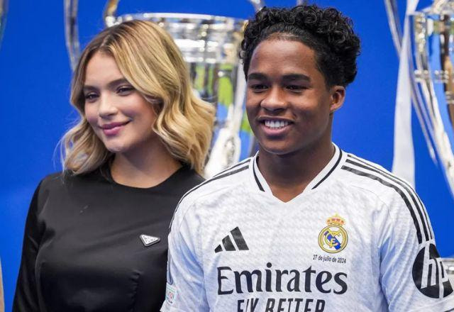 Endrick e Gabriely, sua esposa, na Espanha