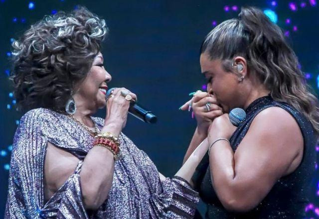 Alcione presta homenagens a Preta Gil