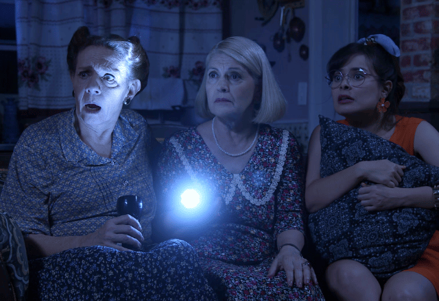 Shirley, Wanda e Betina assustadas