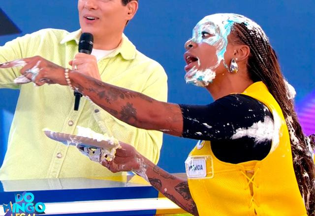 Patricia Ramos durante o Domingo Legal.