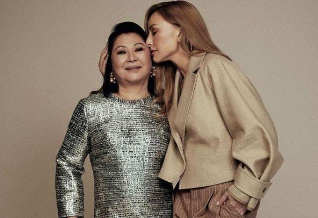Sabrina Sato e mãe Kika Sato em foto