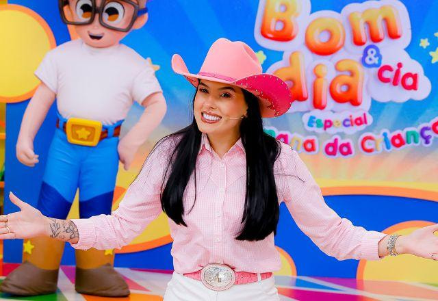 Ana Castela apresentando Bom Dia & Cia
