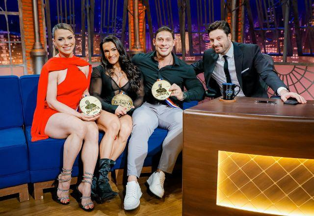 Esq. p/ dir: Eduarda Bezerra, Natália Coelho, Ramon Dino e Danilo Gentil