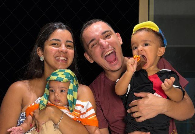 João Gomes e Ary Mirelle com os filhos Jorge e Joaquim