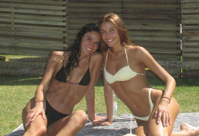 Sasha Meneghel e Bruna Marquezine em foto